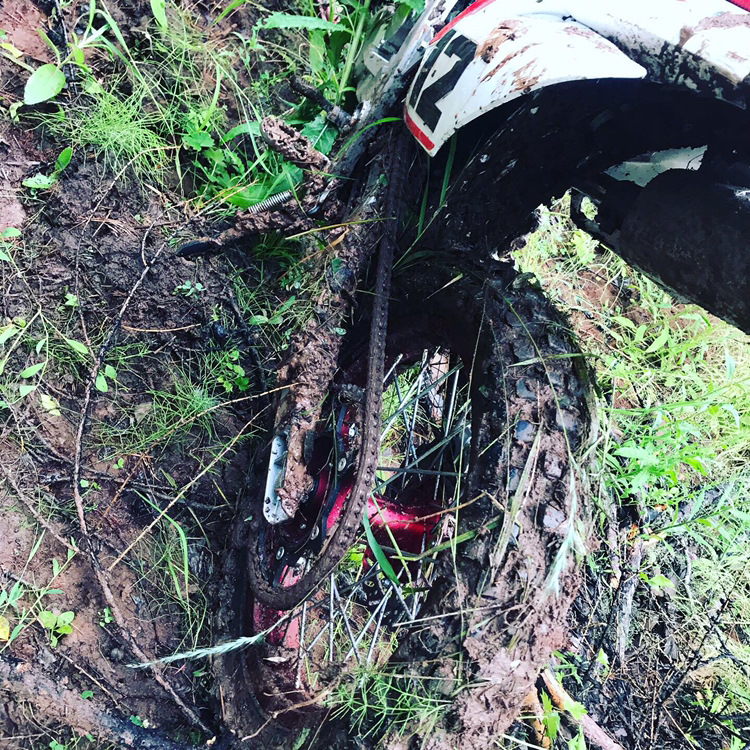 Замена сайлентблоков подрамника, перетрус ходовки и раздижной двери ...