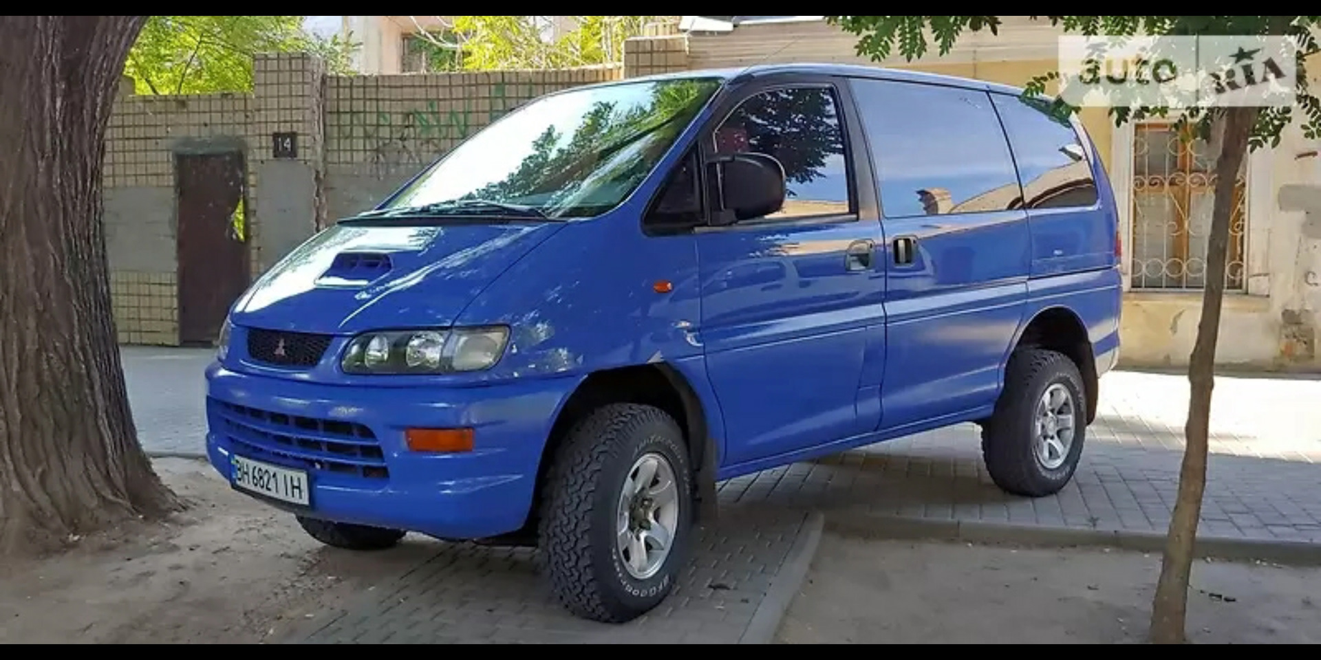 Купить Mitsubishi Delica 2000 Года