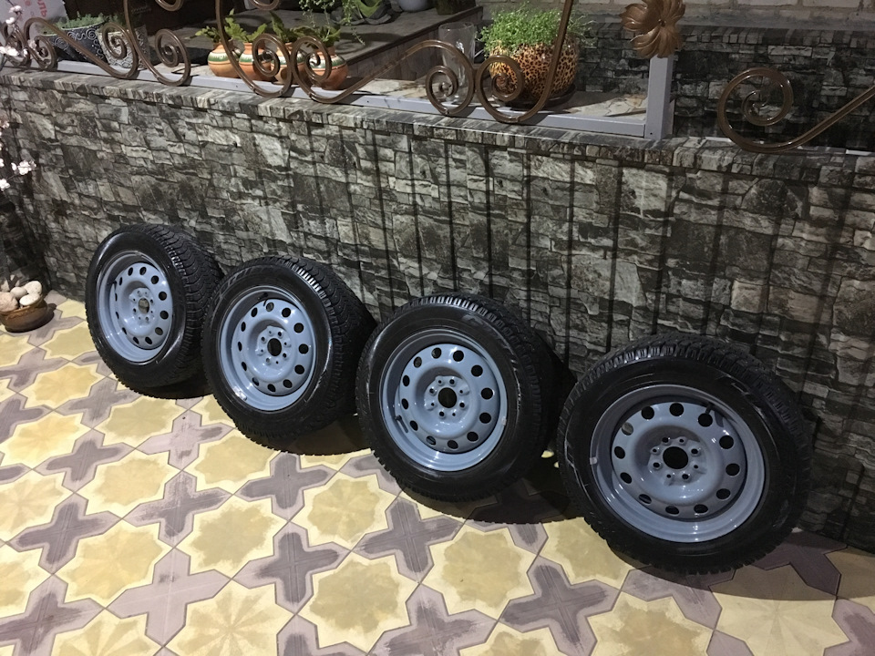 Готовь сани летом — Lada Гранта, 1,6 л, 2014 года | колёсные диски | DRIVE2