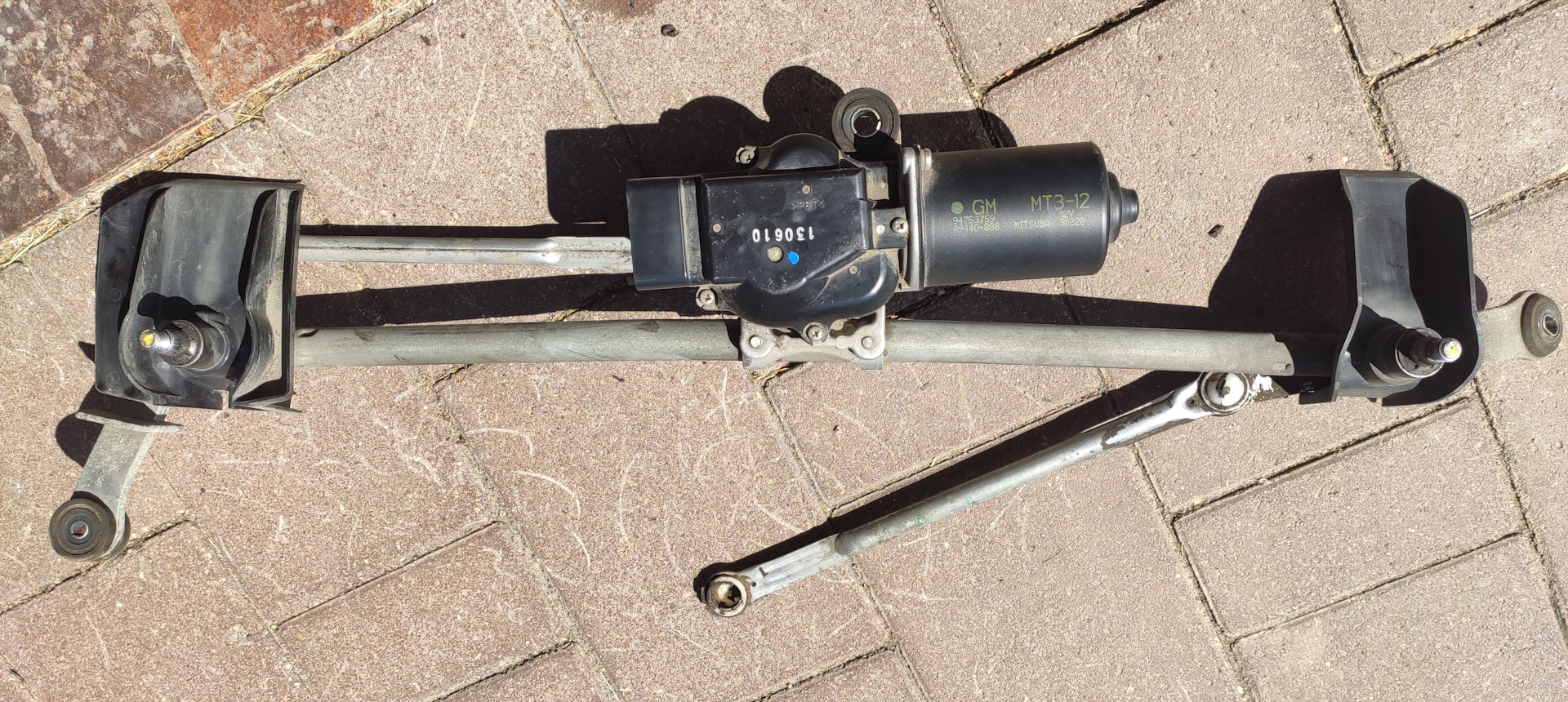 81. Чиним трапецию дворников — Chevrolet TrailBlazer (2G), 2,8 л, 2014 ...