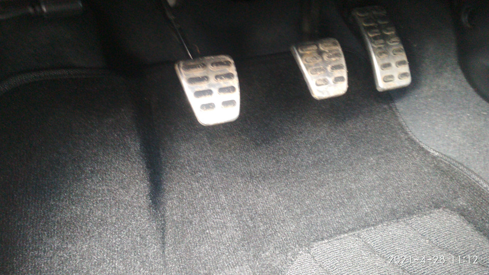 Фото в бортжурнале KIA Rio (3G). Запчасти на фото: 281112