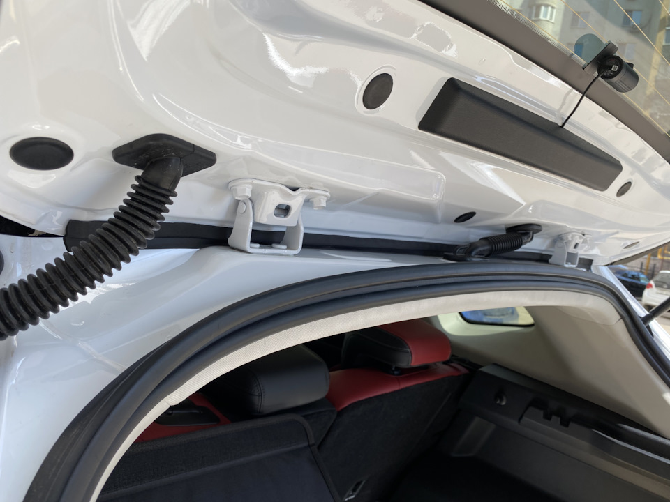 Резинка уплотнительная на заднюю дверь — Haval Jolion, 1,5 л, 2024 года ...