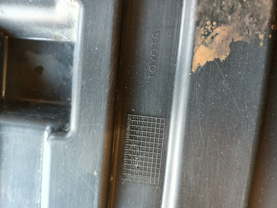 Защита бензобака — Toyota Corolla Verso, 1,8 л, 2005 года | наблюдение ...