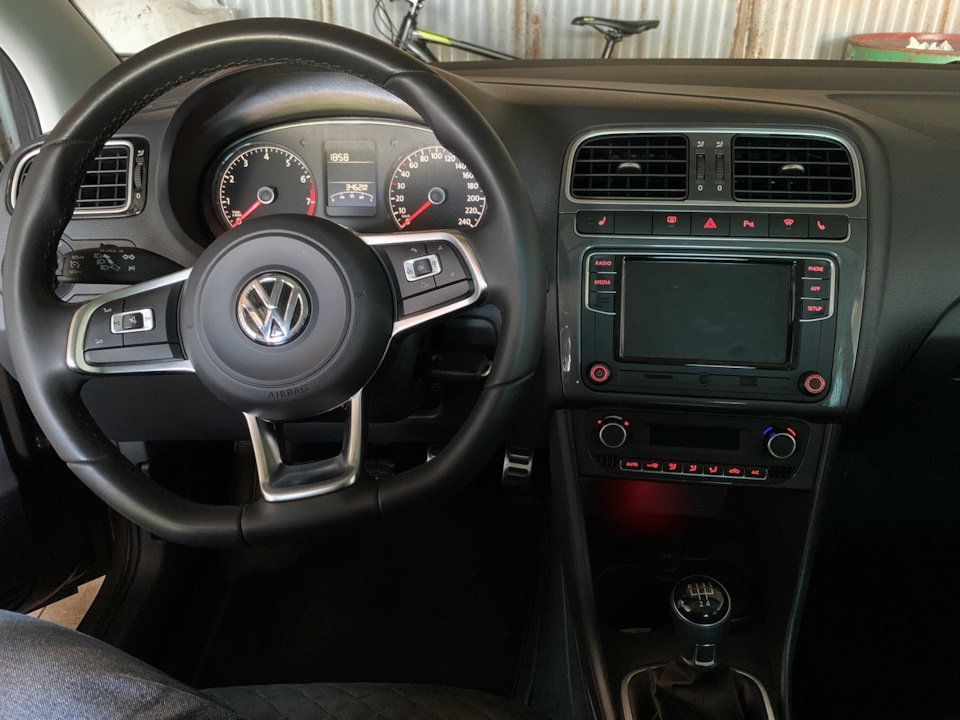 Подсветка ниши за прикуривателем. — Volkswagen Polo Sedan, 1,6 л, 2019 ...