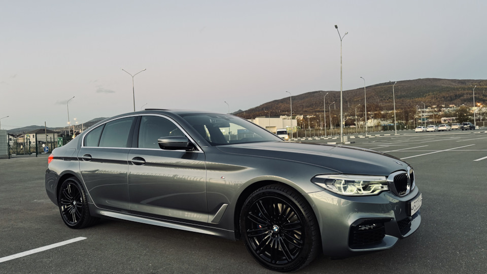 BMW 5 series (G30) 3.0 бензиновый 2020 | 540iX на DRIVE2