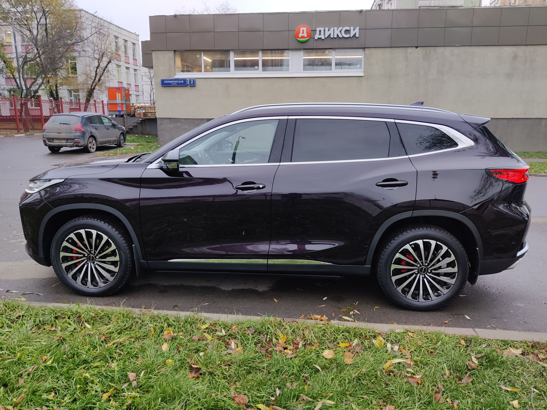 Диски на exeed lx r19. Эксид хл светло серый. Эксид вх цвета кузова фото. Фаркоп на exceed txl 2023. Exceed txl матовый цвет.