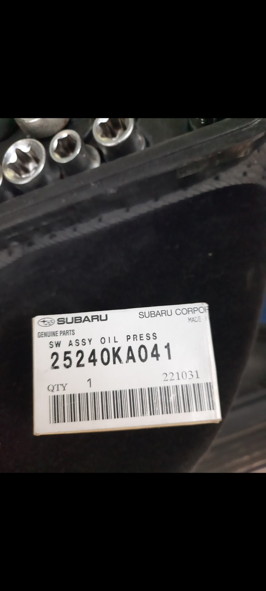 Замена датчика давления масла — Subaru B4 (BE), 2 л, 2001 года | своими ...