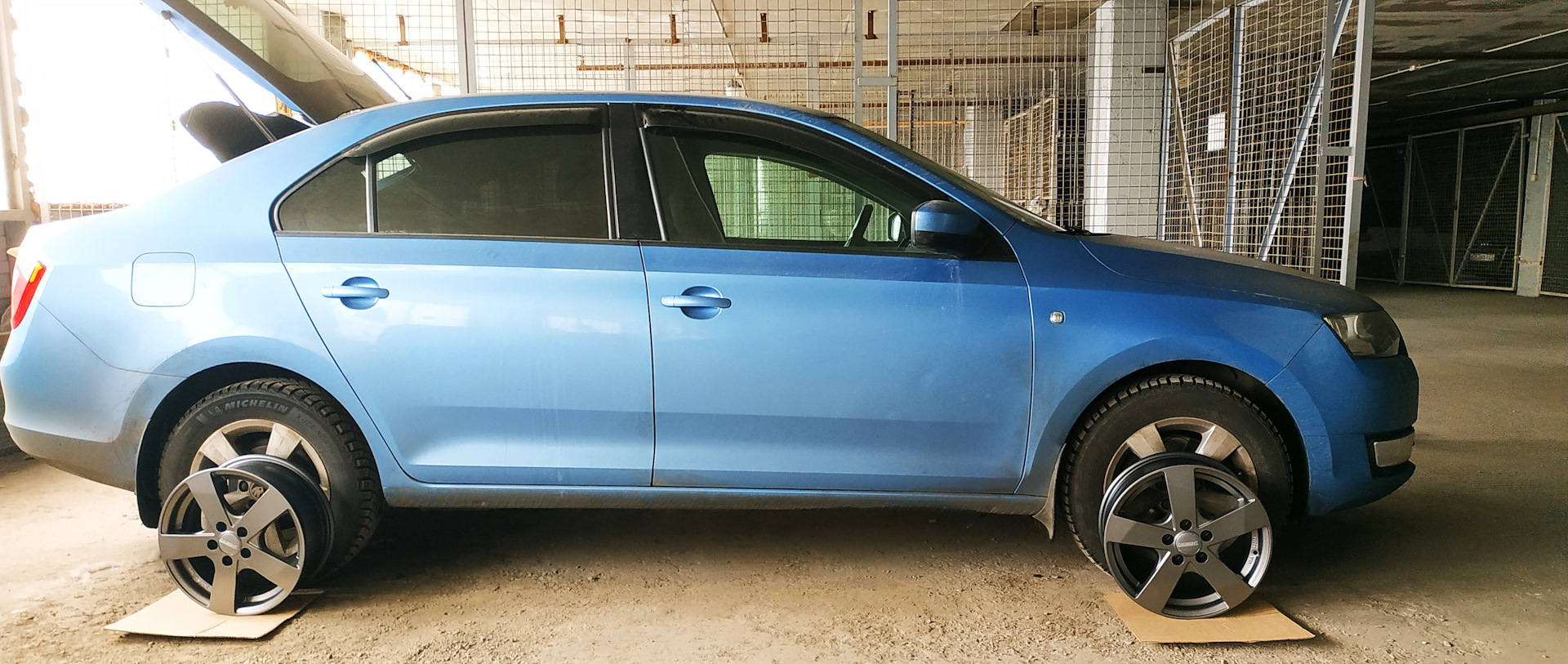 Dezent td Graphite Skoda Rapid