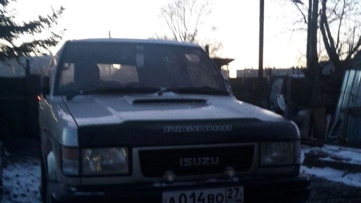 Isuzu Bighorn (I) 3.1 дизельный 1994 | Охрененный джип! на DRIVE2