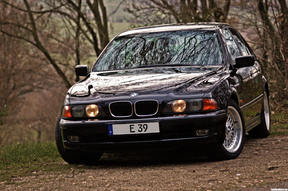Пластиковые кузовные запчасти — BMW 5 series (E39), 2,5 л, 1998 года ...