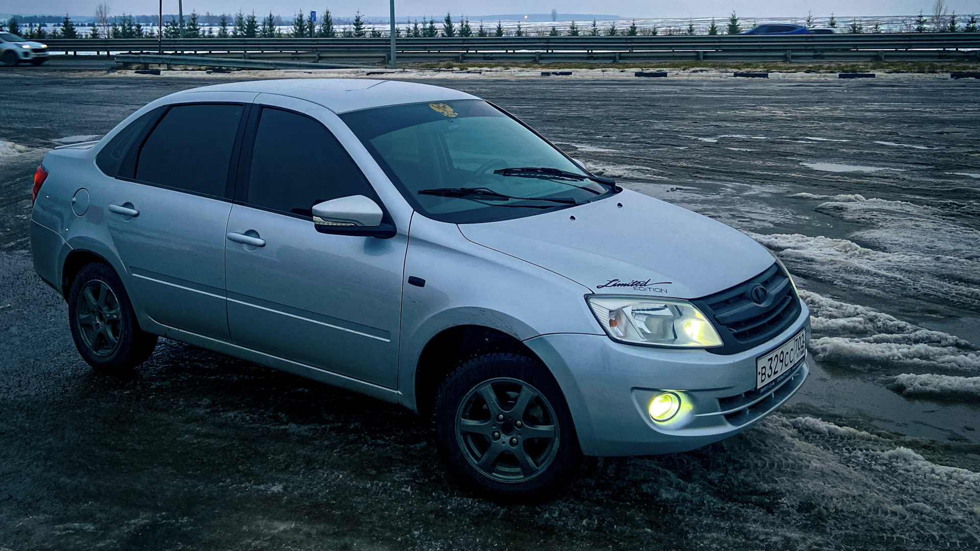 Lada Гранта 1.6 бензиновый 2012 | Платина на DRIVE2