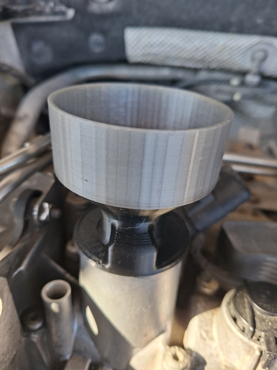 Воронка на горловине… — Skoda Octavia A7 Mk3