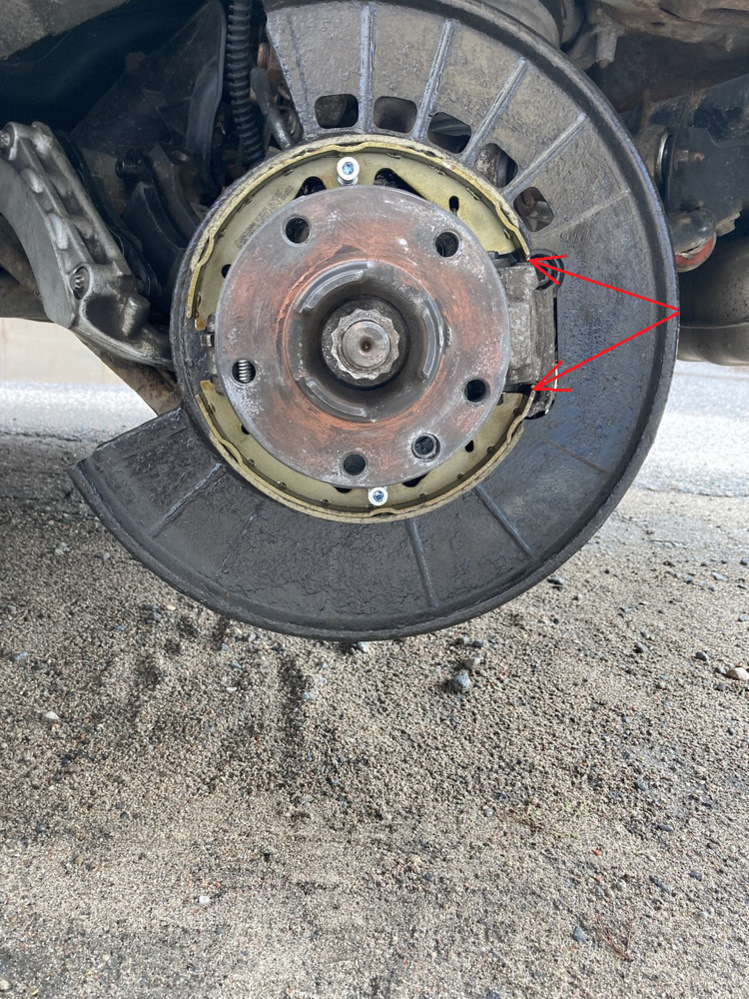 Вопрос по БУ ручника — Volkswagen Touareg (2G), 3 л, 2011 года ...