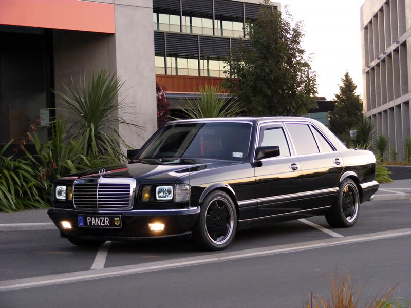 126 пап. Mercedes w124 дипломат. Мерседес w126 Brabus. Мерседес 124 дипломат. W126 Brabus 6.0.