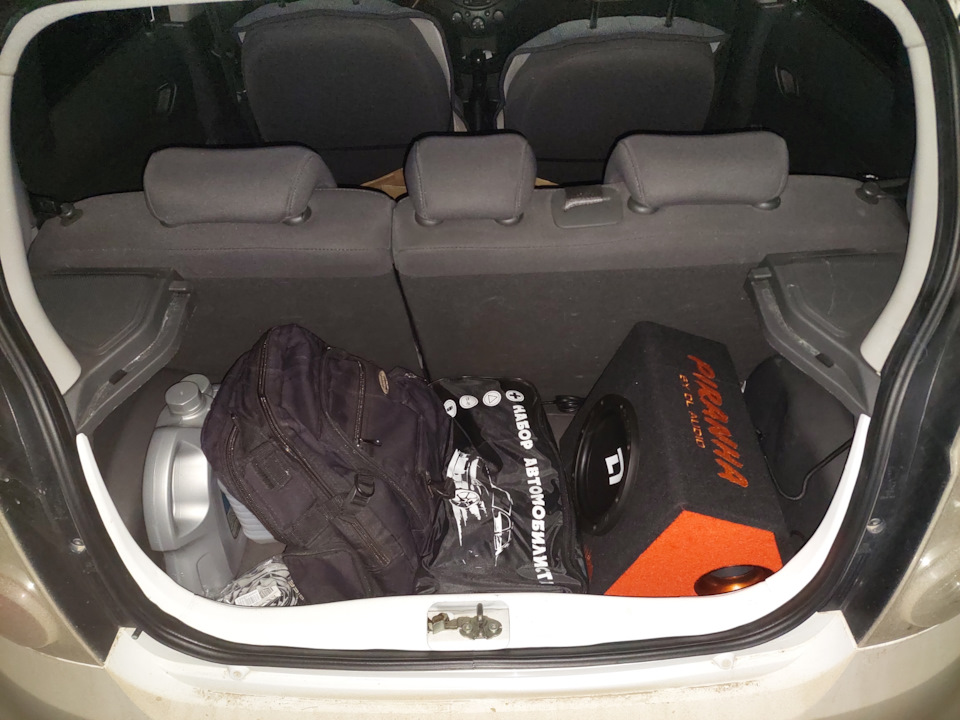 Активный сабвуфер DL Audio Piranha 8A — Chevrolet Spark (M300), 1 л ...