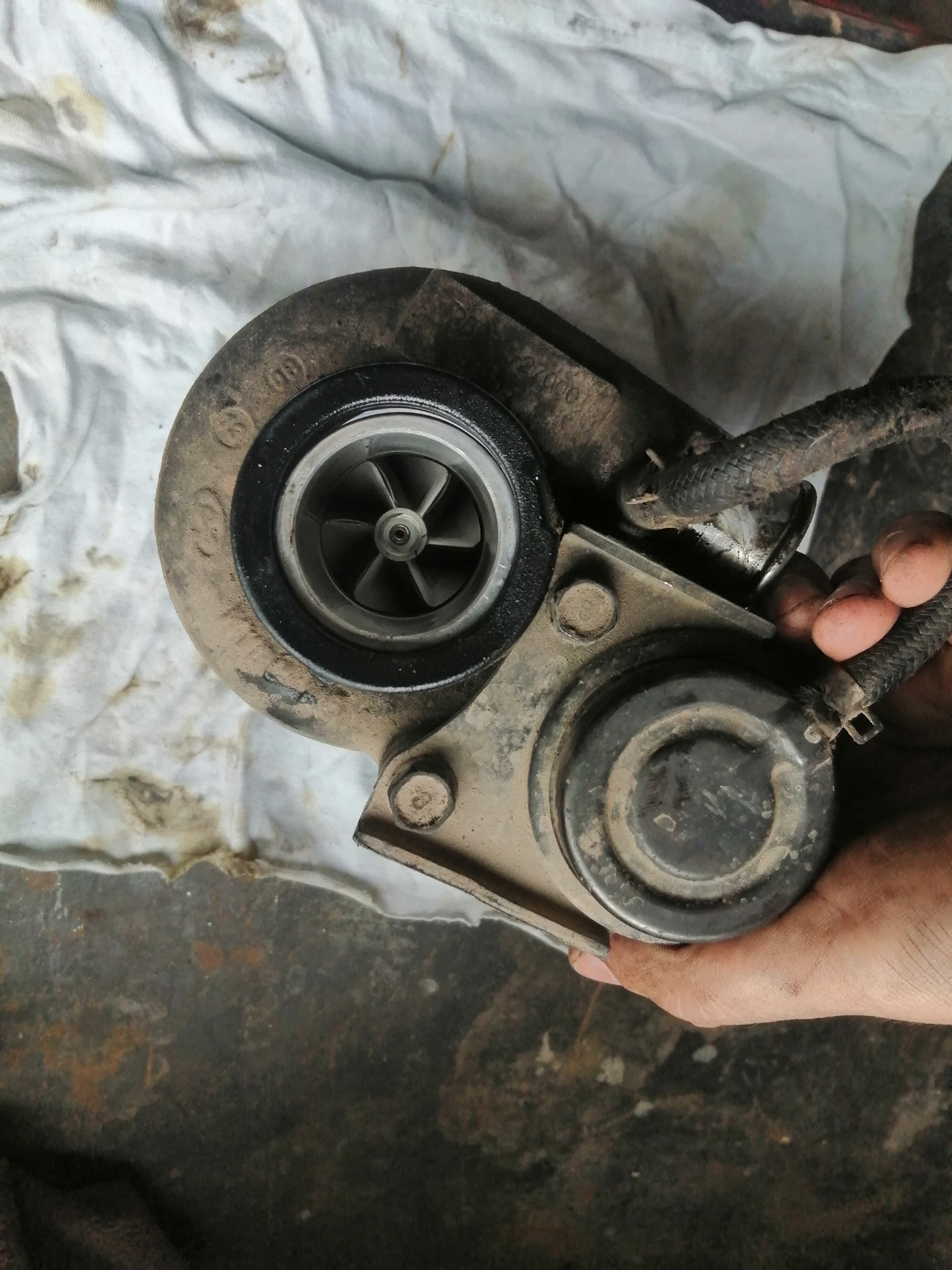 Замена картриджа турбины. — Hyundai Tucson (JM), 2 л, 2008 года ...