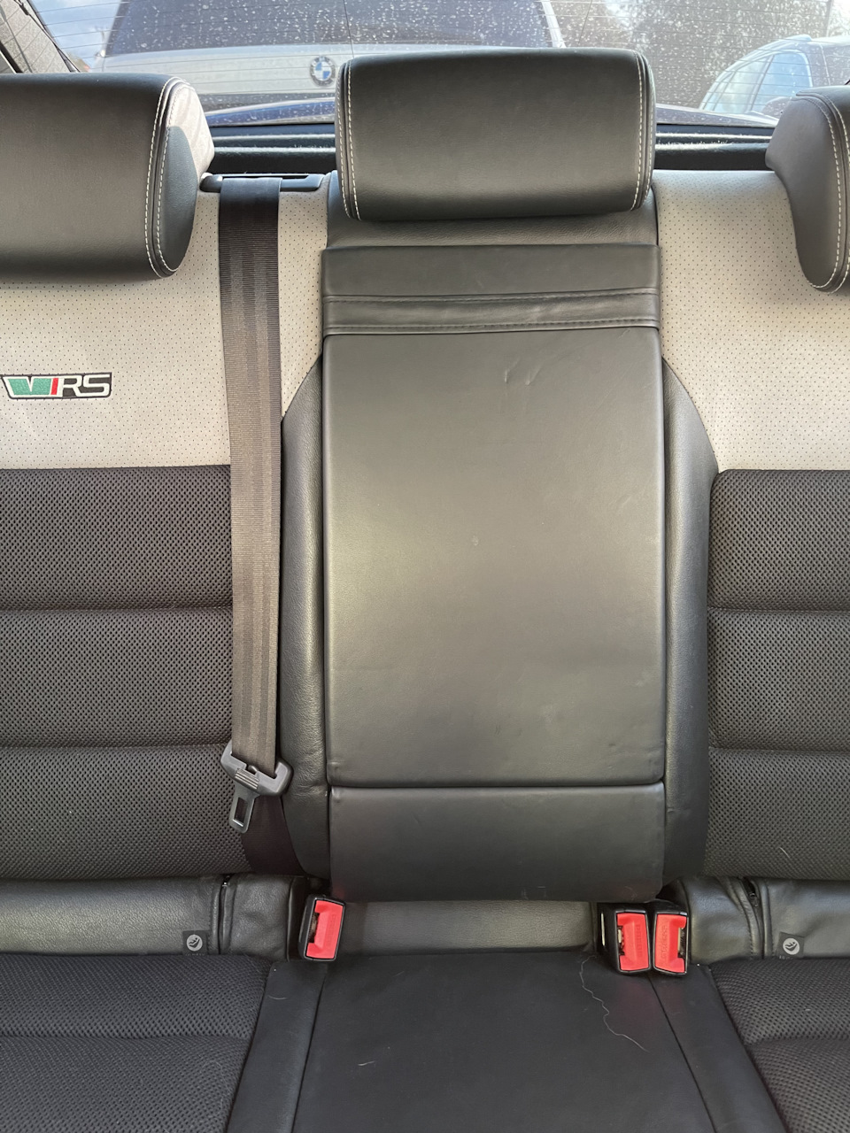 Задний подлокотник с подстаканниками — Skoda Octavia RS A5 Mk2, 2 л ...