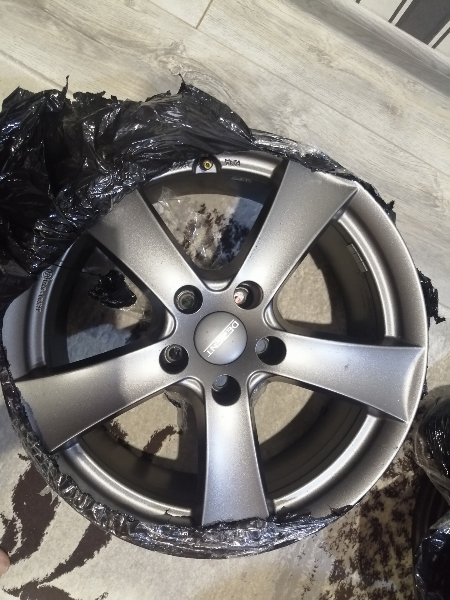 Диски R17 et28 на лето… — Volkswagen Passat B5, 1,8 л, 2004 года ...