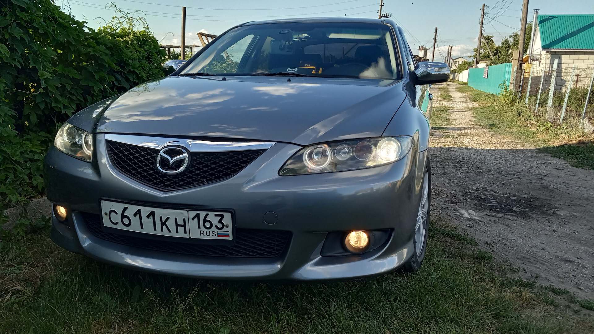 Мазда 6 gg 1.8. Mazda 6 gg. Решетка радиатора Mazda 6 gg MPS. Решетка Мазда 6 gg. Защита радиатора Мазда 6 gg Рестайлинг.