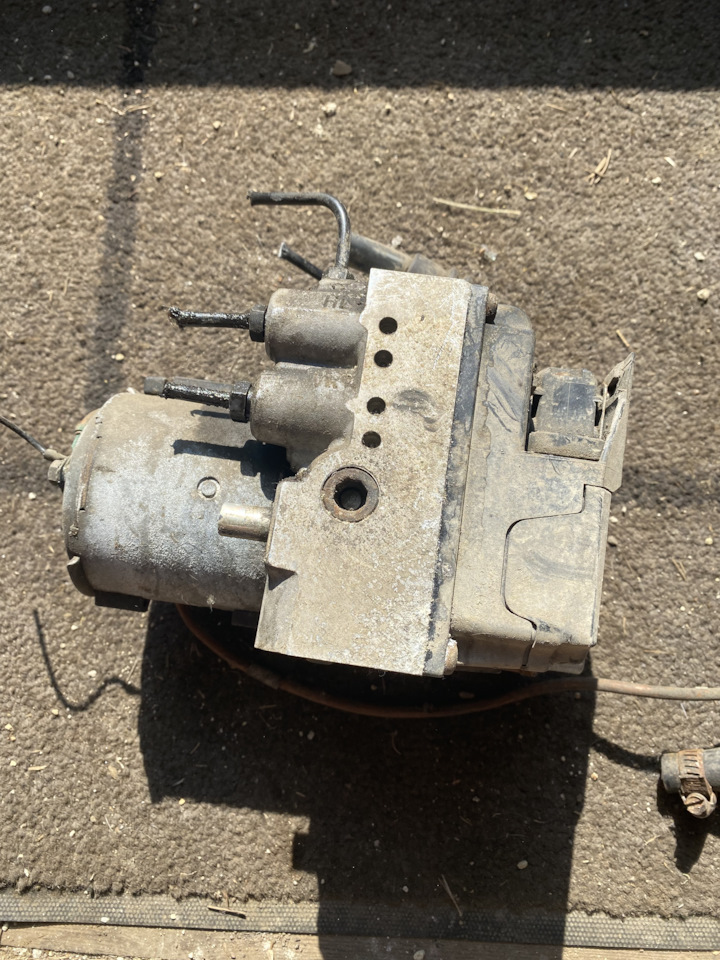 Блок abs audi c4 2.8 Quattro на Audi 100 (C4), Audi 100 Avant (C4 ...
