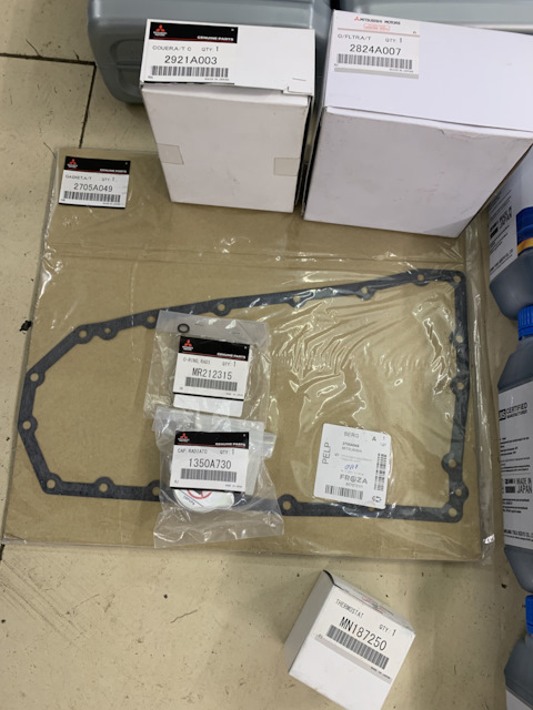 2921A003 КРЫШКА МАСЛЯНОГО ФИЛЬТРА В КОРПУСЕ A/T Mitsubishi | Запчасти ...