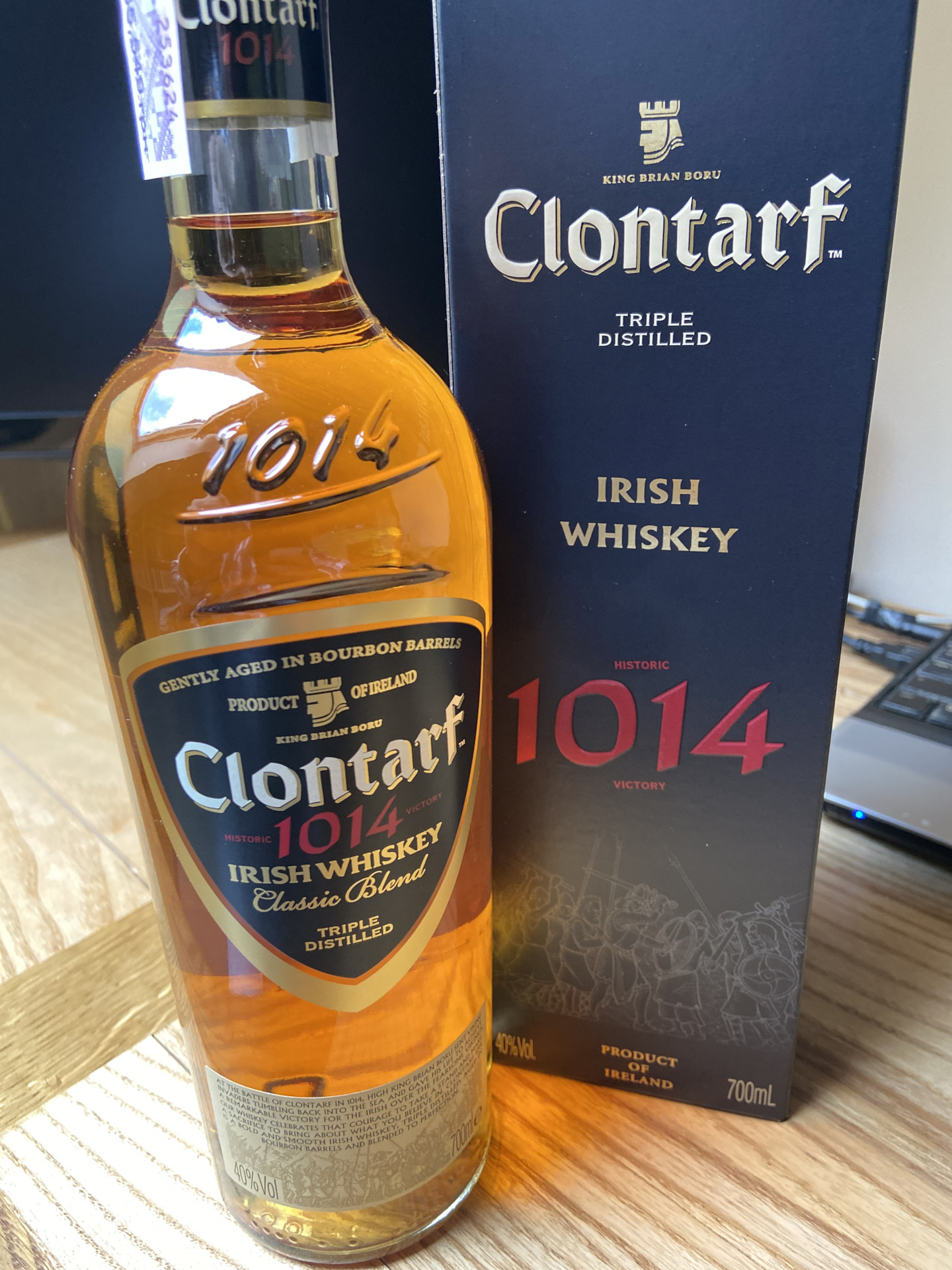 Виская. Виски Clontarf. Clontarf 1014. Clontarf Whiskey 0.2. Виски ирландский Clontarf, 1 л.