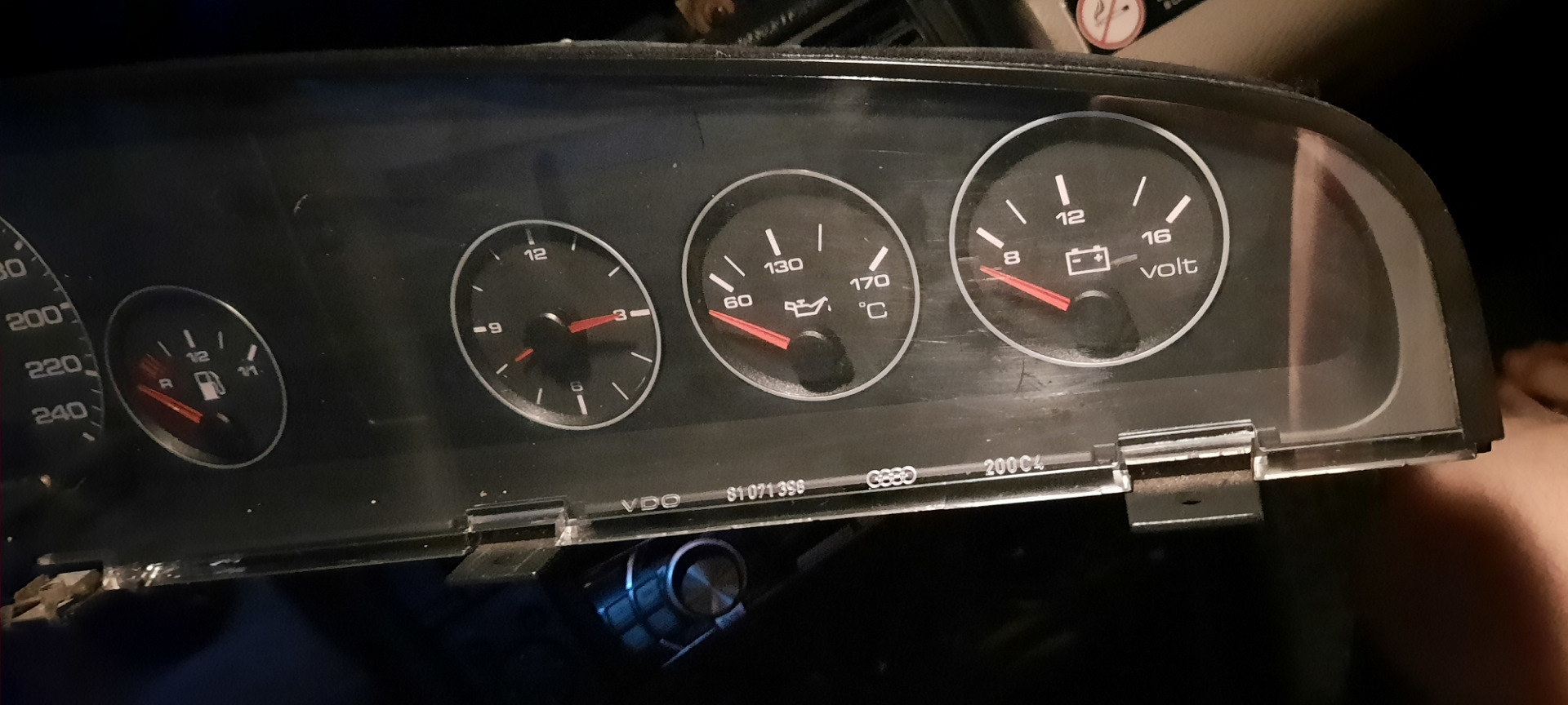 HELP! Приборная панель не показывает сколько генератор выдаёт VOLT ...