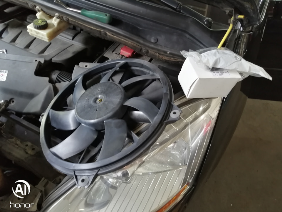 Фото в бортжурнале Citroen C4 Picasso (1G)