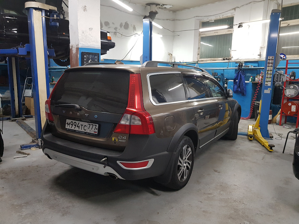 Фото в бортжурнале Volvo XC70 III