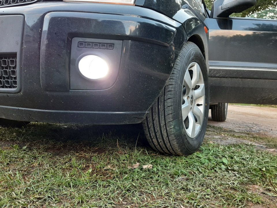 Установка Led h11 в ПТФ — Ford Fusion, 1,4 л, 2010 года | электроника ...