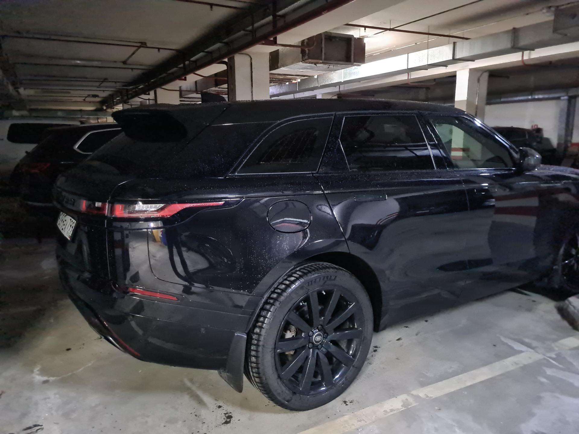 Перекрасил диски в черный — Land Rover Range Rover Velar, 3 л, 2020 года |  стайлинг | DRIVE2