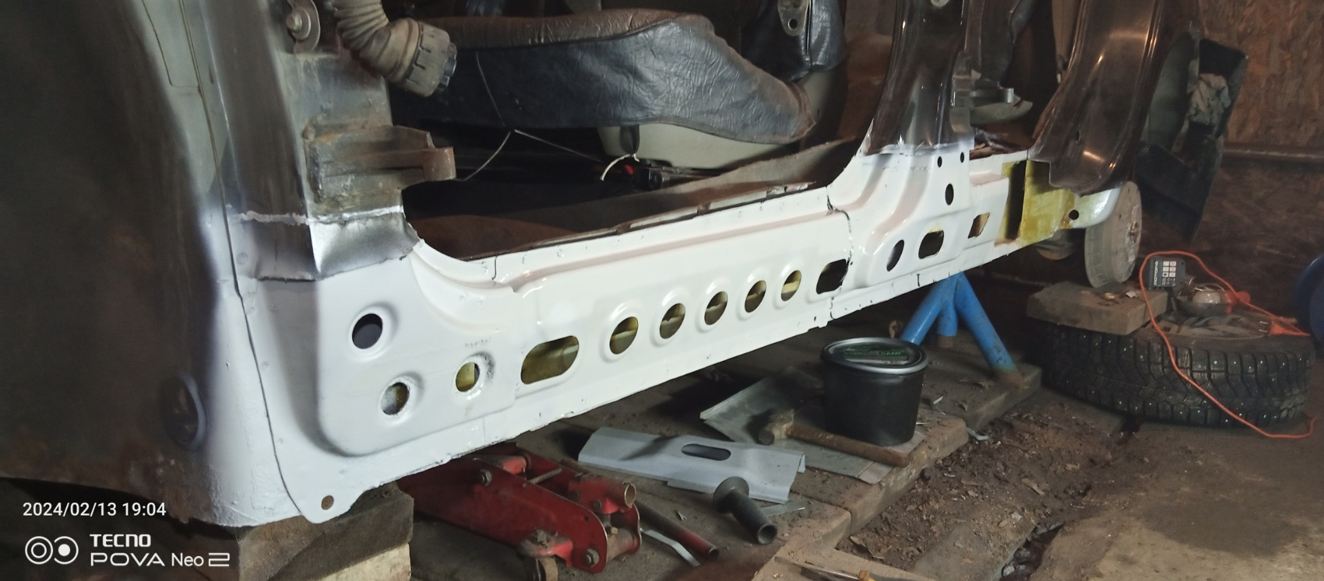 Калина — замена порогов день второй . — Lada Приора седан, 1,6 л, 2009 ...