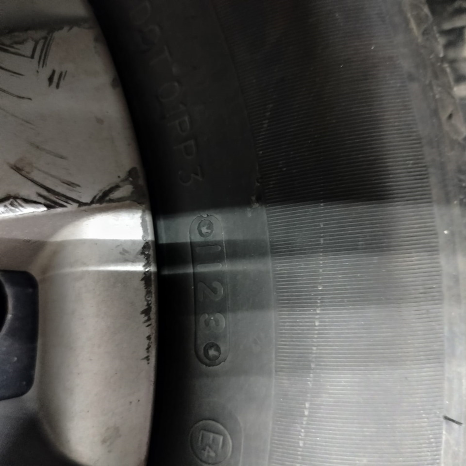 Шины летние Triangle Group 195/65 R15, штампованные диски Toyota 15 ...