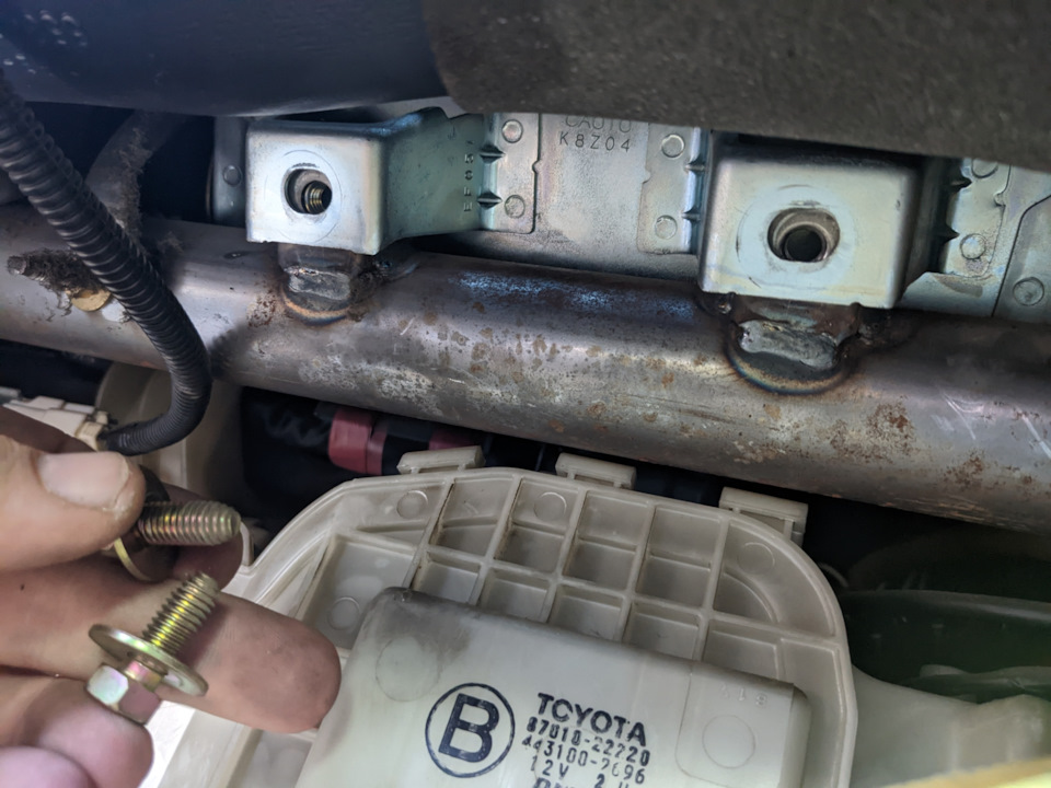 Стук под торпедой. Замена сервопривода печки — Toyota Chaser (100), 2,5 ...