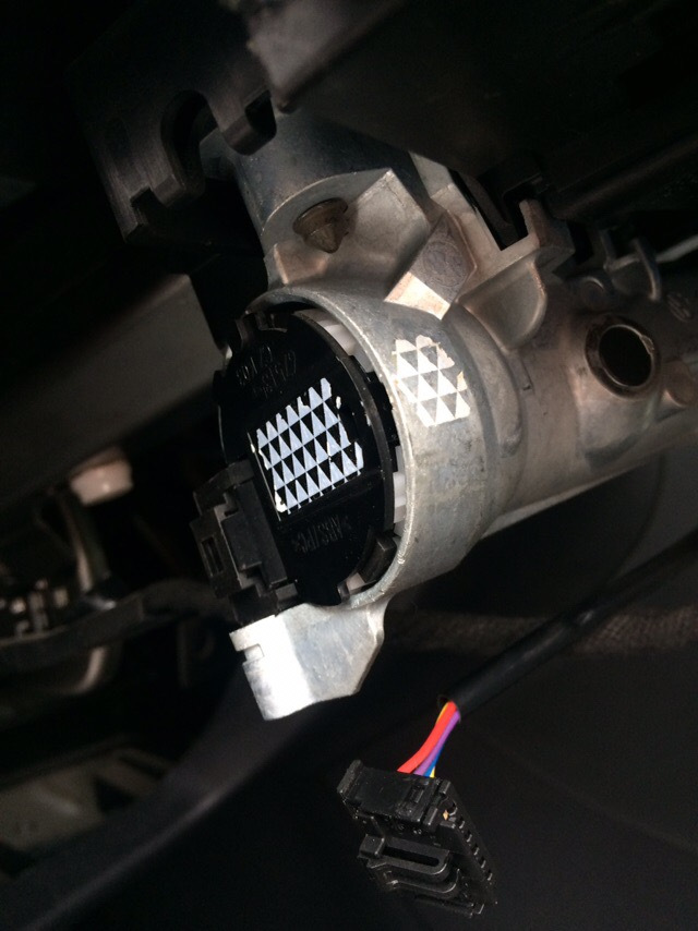 Сломалась магнитола, шипит радио. — Volkswagen Golf Mk6, 1,6 л, 2012 ...