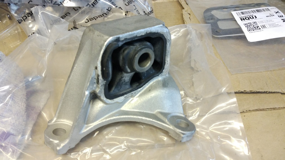 Показать опору двигателя. Показать опору двигателя. Опора двигателя задняя ваз 2190. 12372-0h190 toyota. Восстановление подушки двигателя.