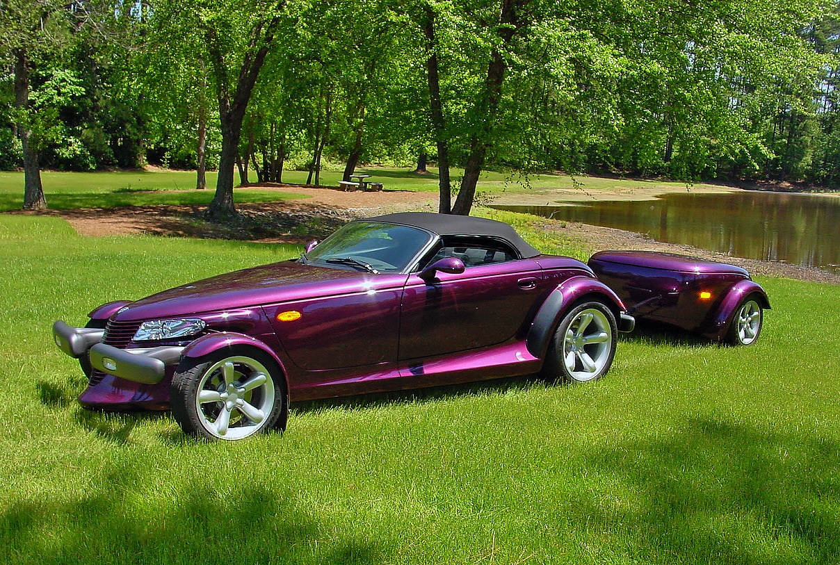 Plymouth Prowler с прицепом