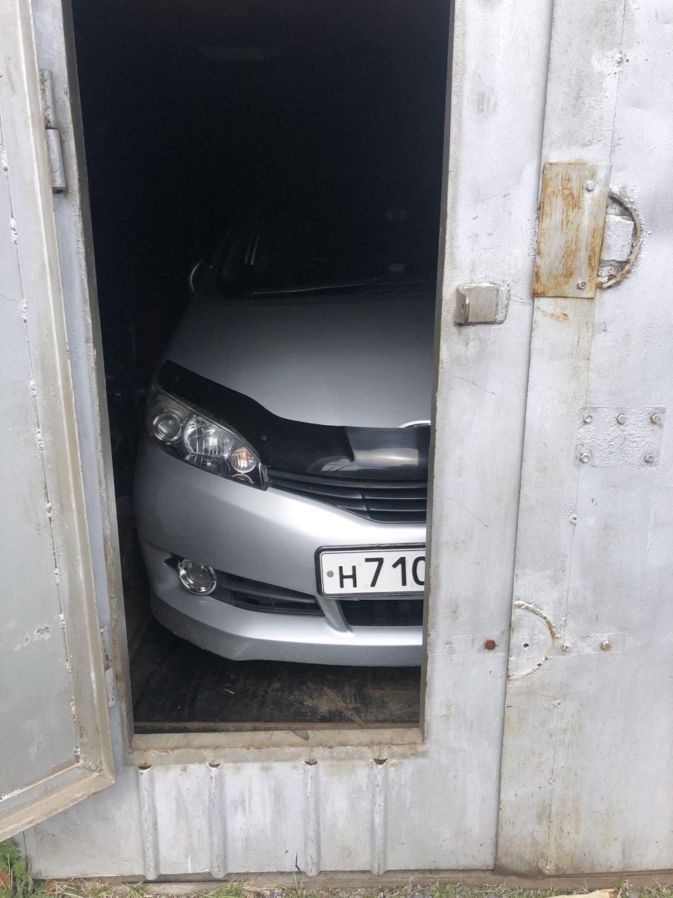 Мой первый раз) — Toyota Wish (AE20), 1,8 л, 2011 года | просто так | DRIVE2