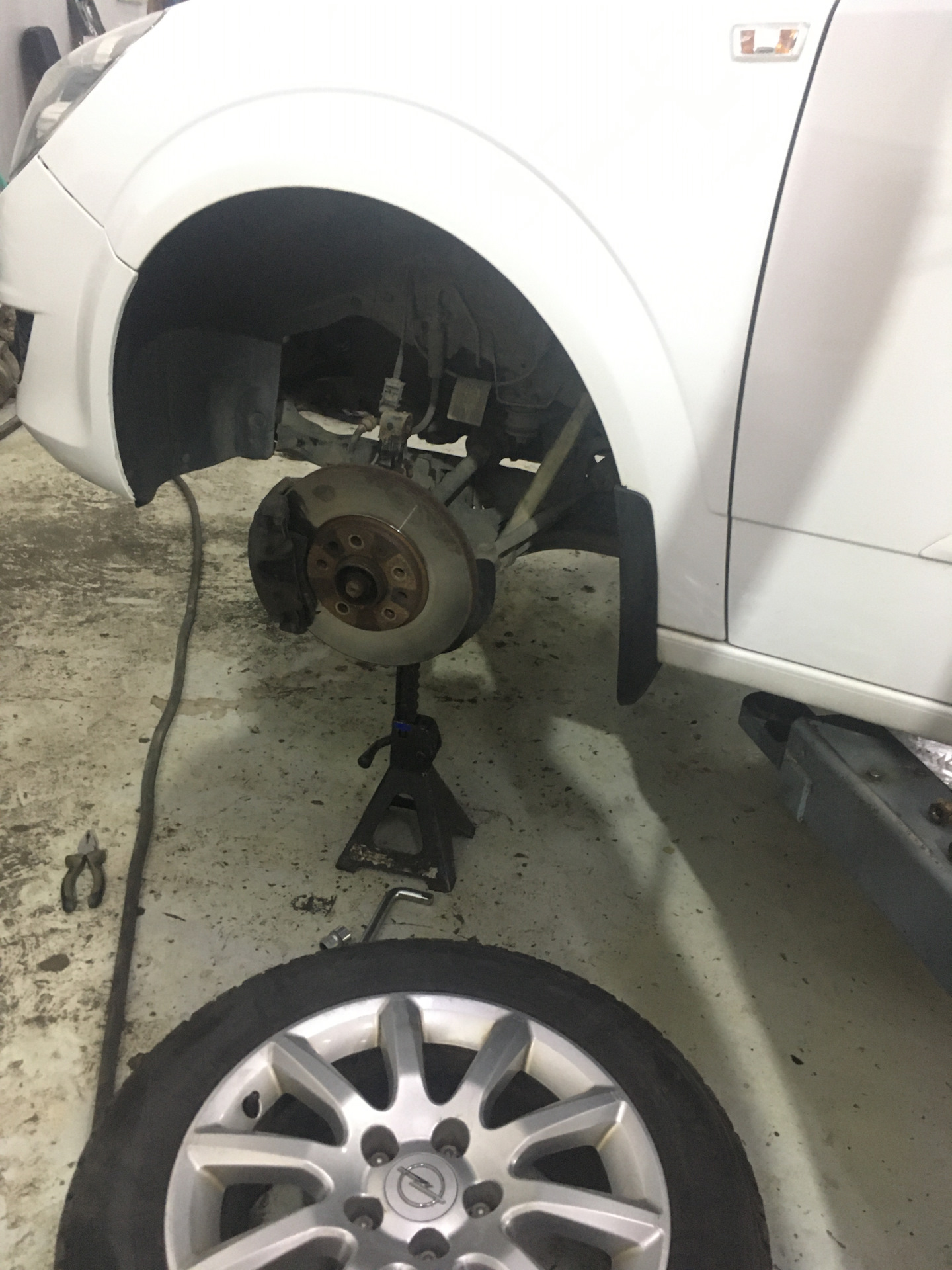 172500 км. Плановое ТО №11 + замена опорных подшипников — Opel Astra H ...