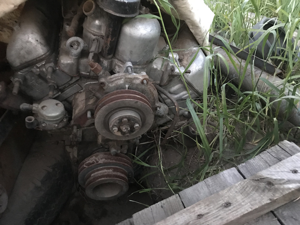 Вот и будущий постоялец в подкапотное пространство — ГАЗ 3110, 2,5 л ...
