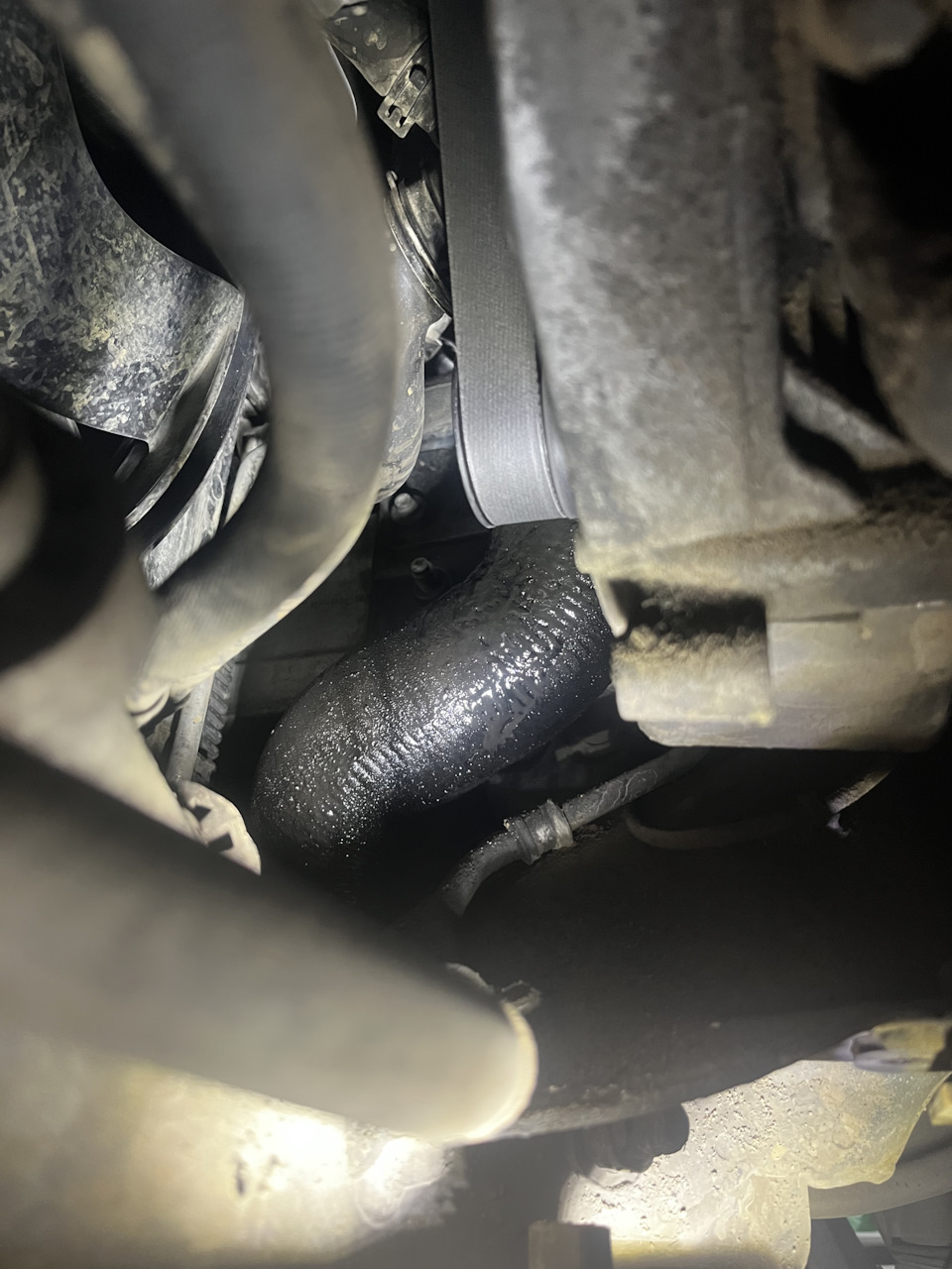 SOS. Масло на патрубках и теч антифриза — Mercedes-Benz GLK-Class (X204 ...