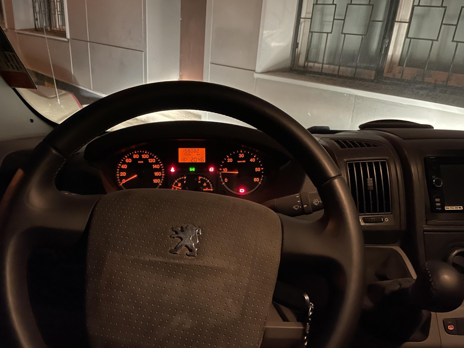 peugeot boxer 2006 салон