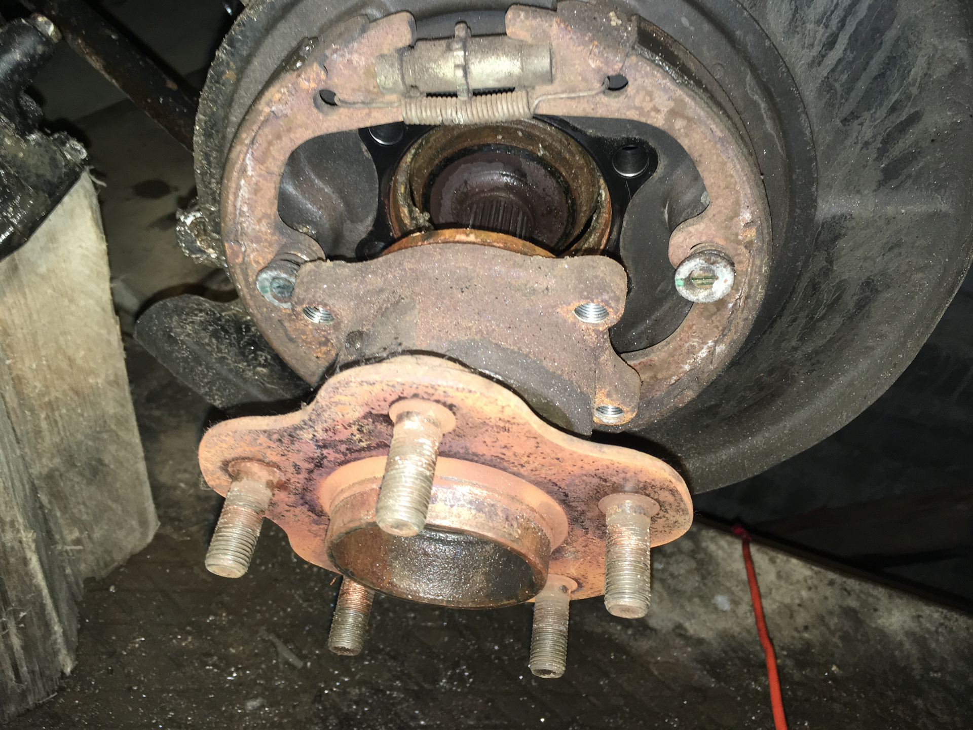 Замена задней ступицы - Nissan Teana (J31), 2,3 л, 2006 года своими руками DRIVE