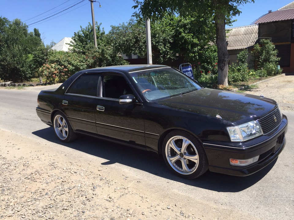 Краун 150. Тойота Краун 150. Toyota Crown 151 Wald. Toyota Crown s151.