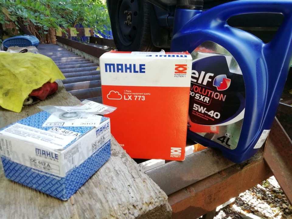 Замена фильтров, масла двс — Renault Logan (1G), 1,6 л, 2011 года ...