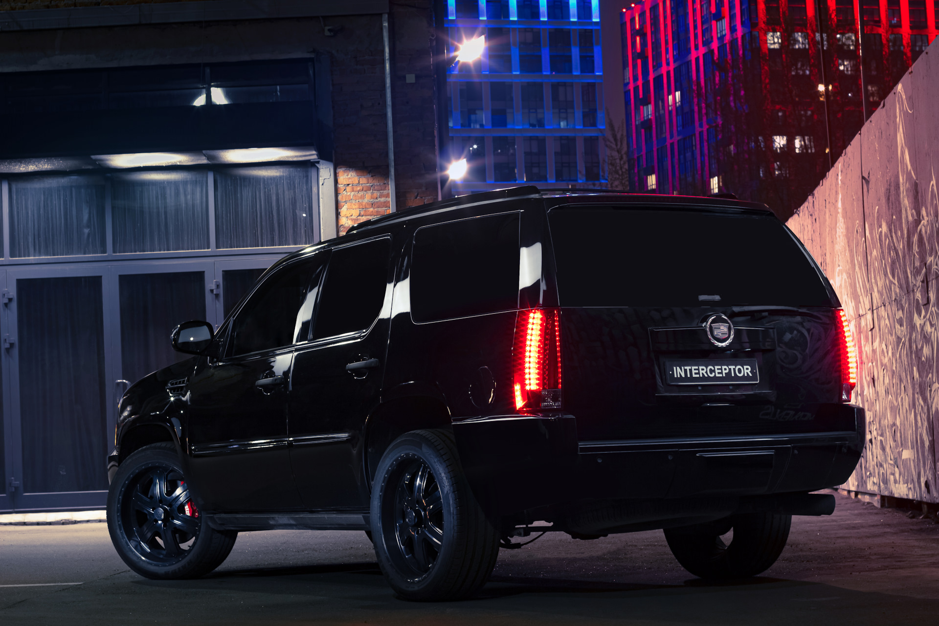 Cadillac Escalade drive2