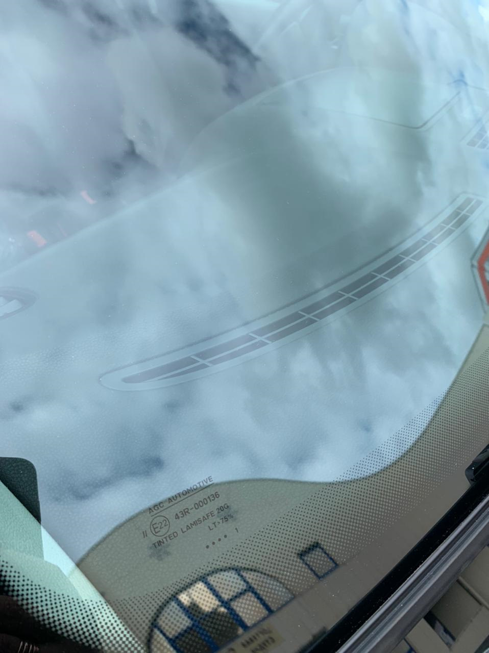 Мир в HD или новое лобовое стекло AGC — Skoda Yeti, 2 л, 2011 года ...