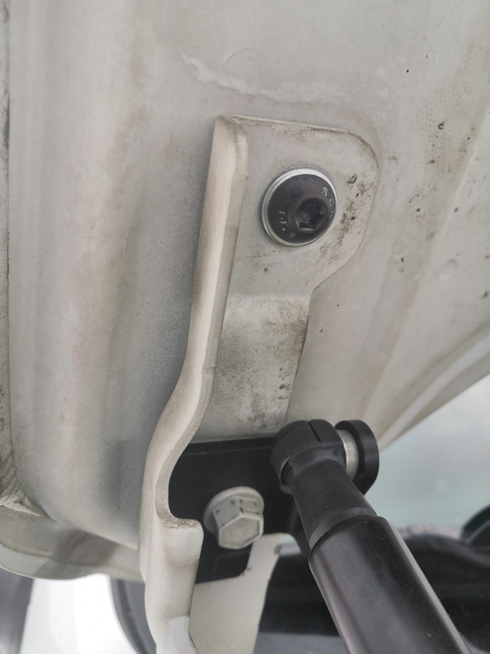 11 — KIA Rio (3G)