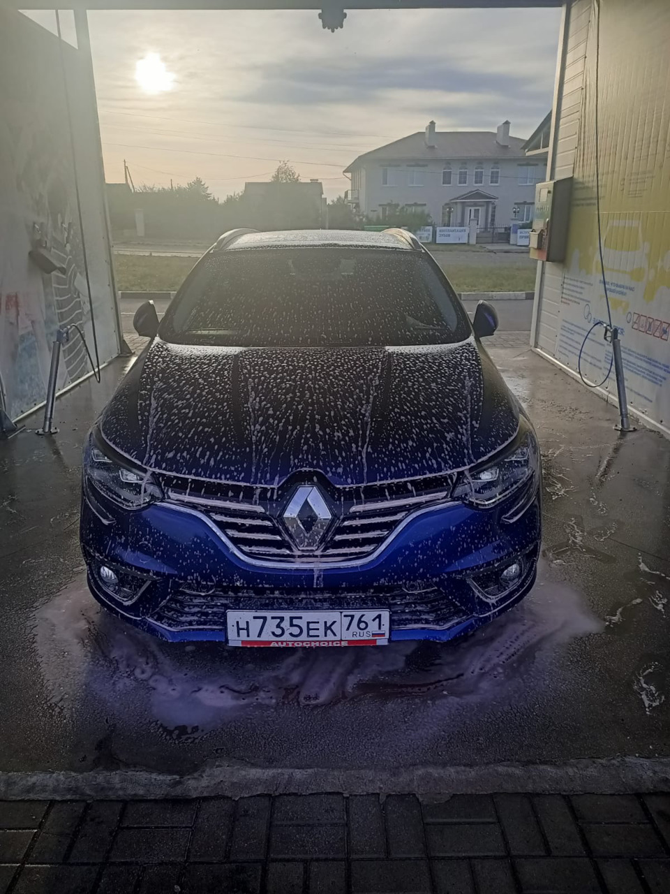 За машину не стыдно! — Renault Megane IV, 1,5 л, 2018 года | продажа машины  | DRIVE2