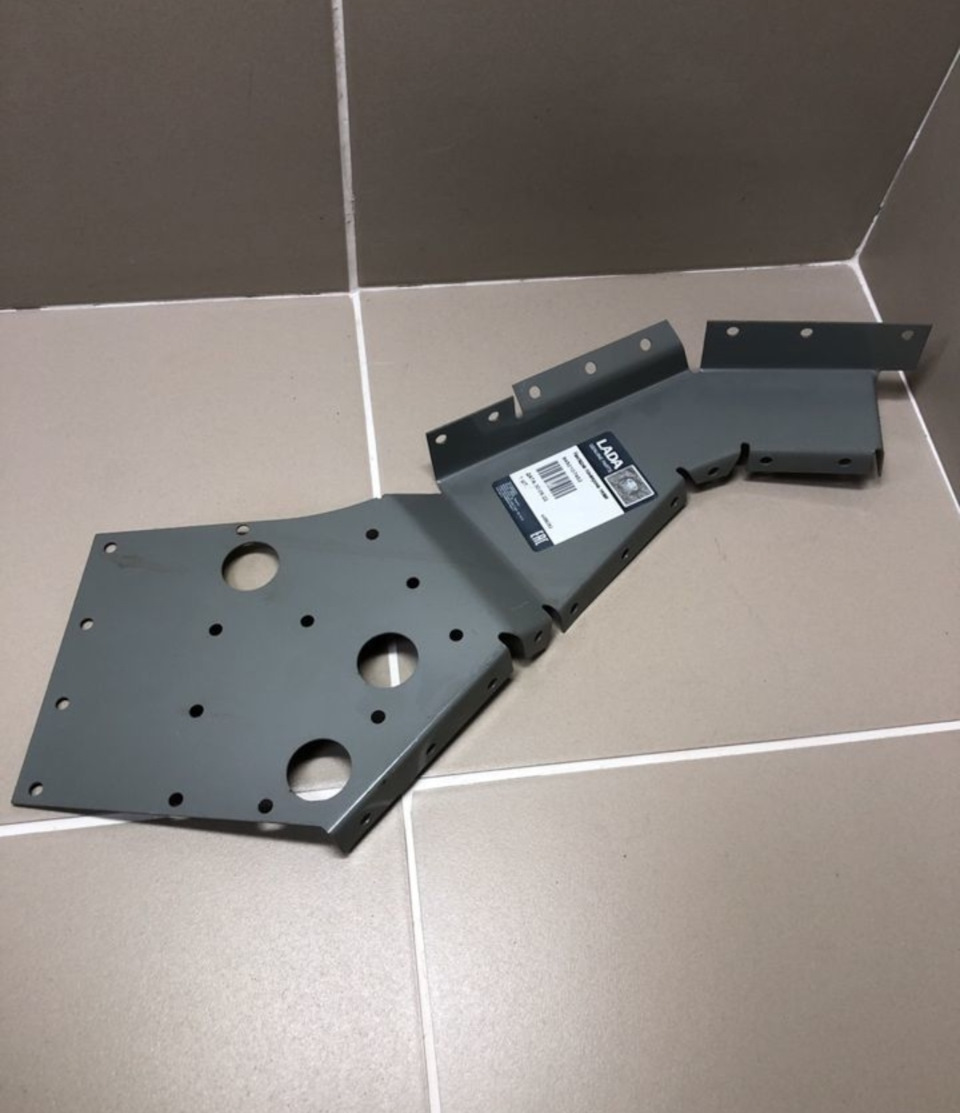 Элементы кузова Нивы — Lada 4x4 3D, 1,7 л, 2008 года | запчасти | DRIVE2